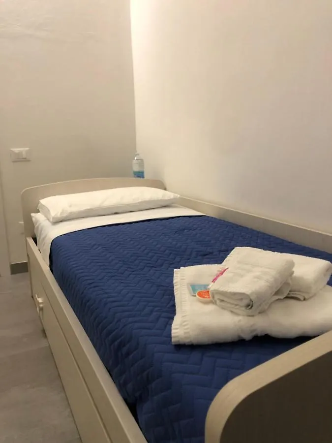Hotel Attico Valente Reggio nell'Emilia 0*,