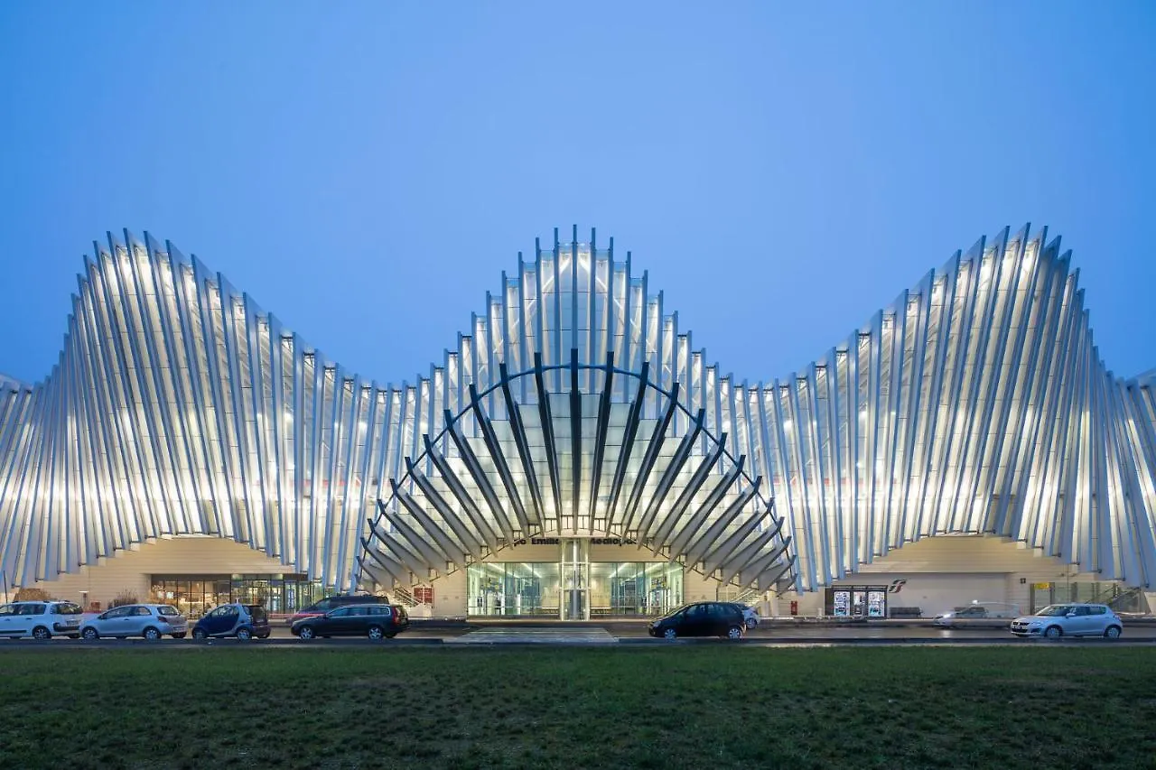 Attico Valente Otel Reggio Emilia Konukevi