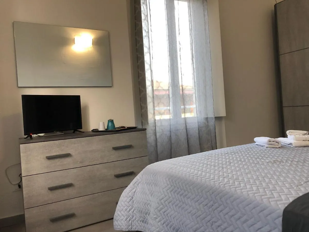Attico Valente Otel Reggio Emilia 0*,